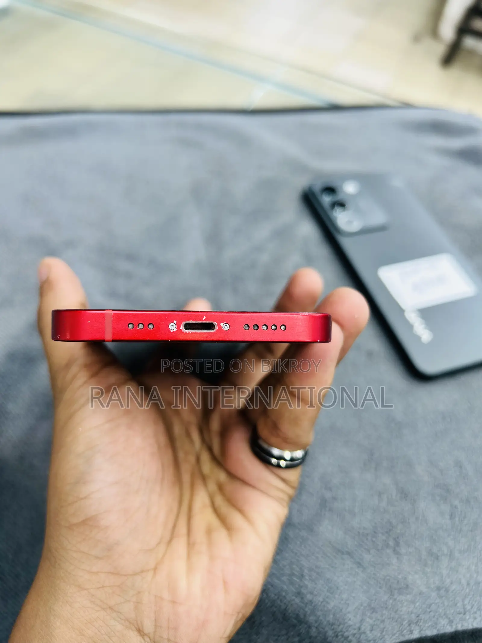 Apple iPhone 13 128 GB Red