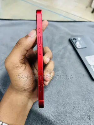 Apple iPhone 13 128 GB Red