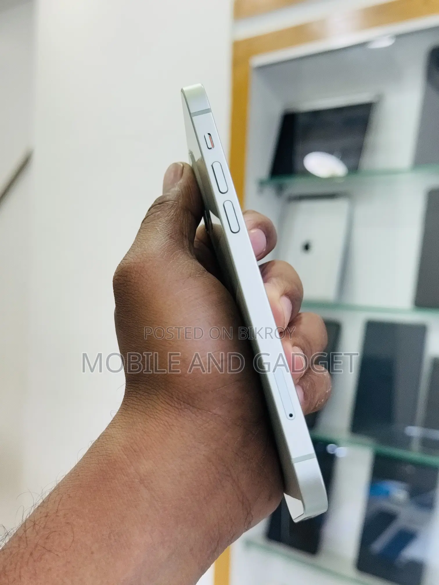 অ্যাপল আইফোন ১২ ১২৮ জিবি গ্রে