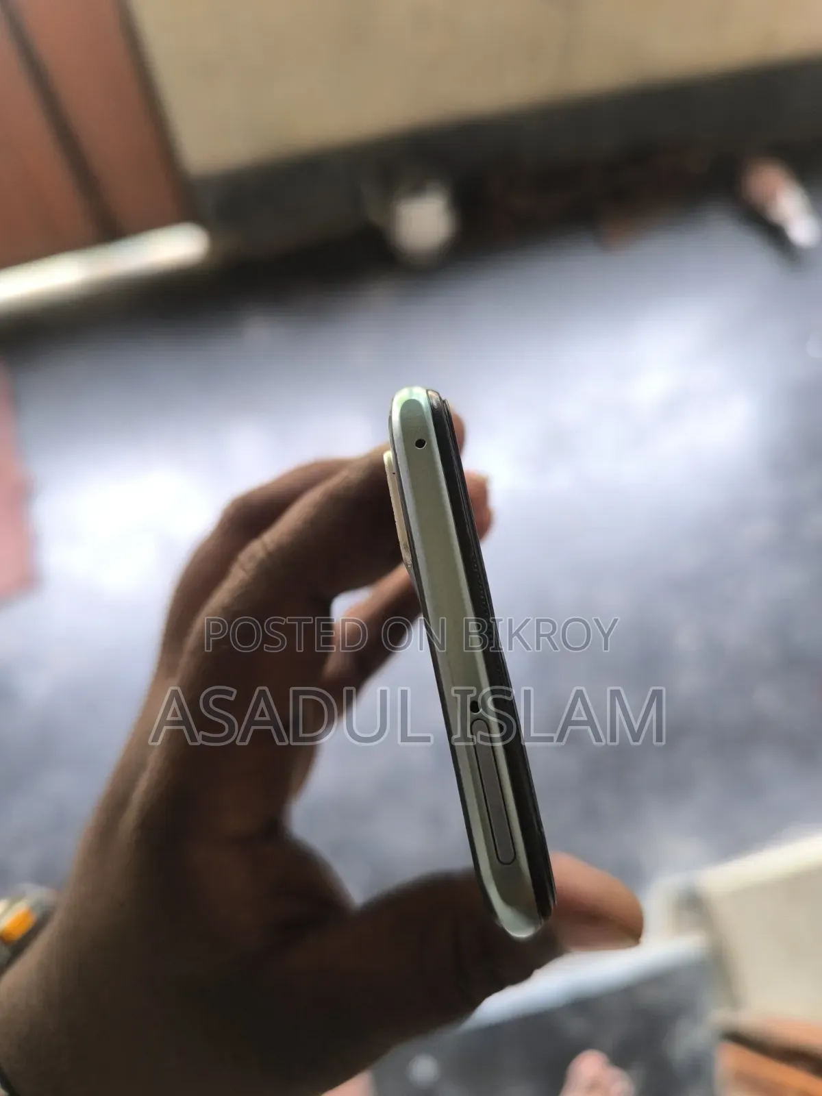 Vivo Y51 16 GB Blue