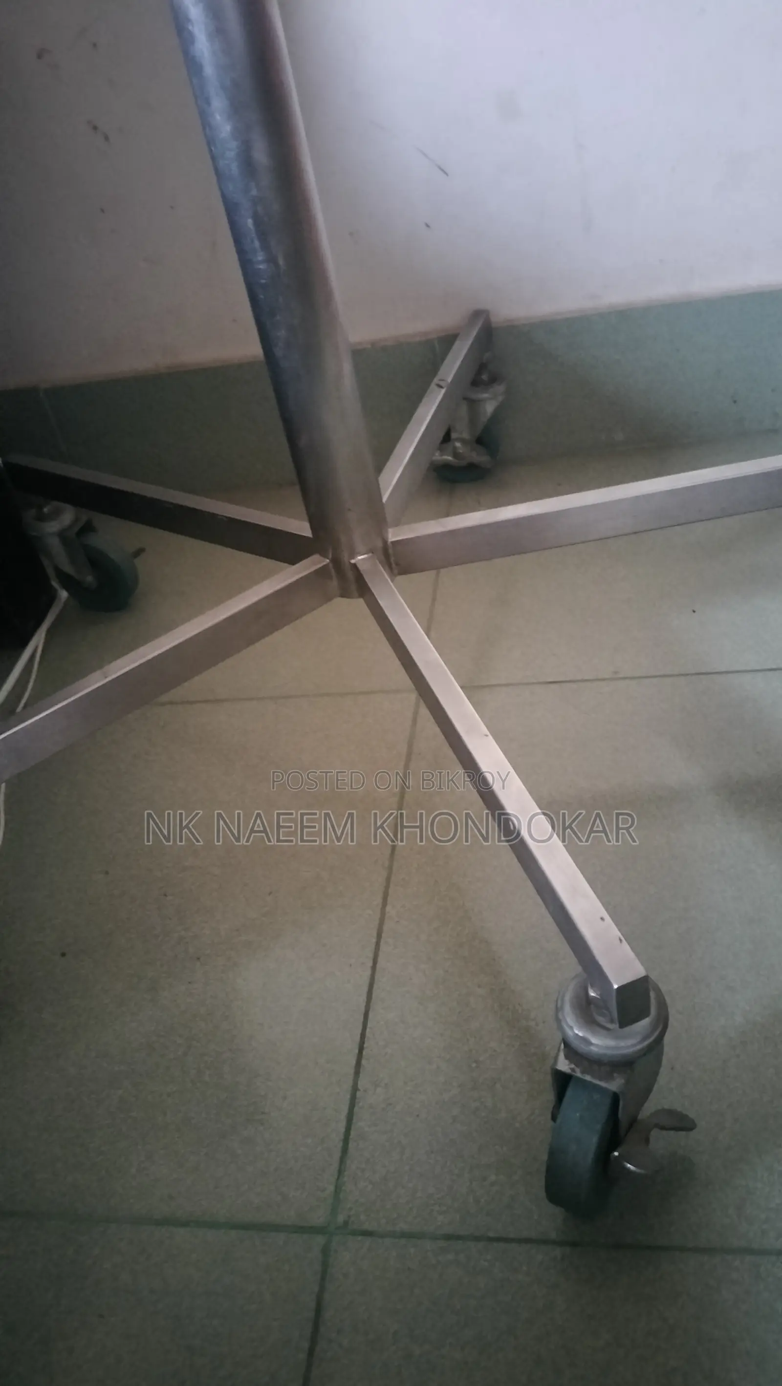 Cloth Stand