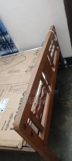 Used Bed 5/7