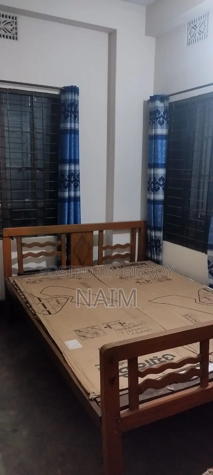 Used Bed 5/7