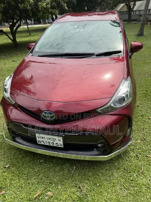 Toyota Prius 2018 Maroon