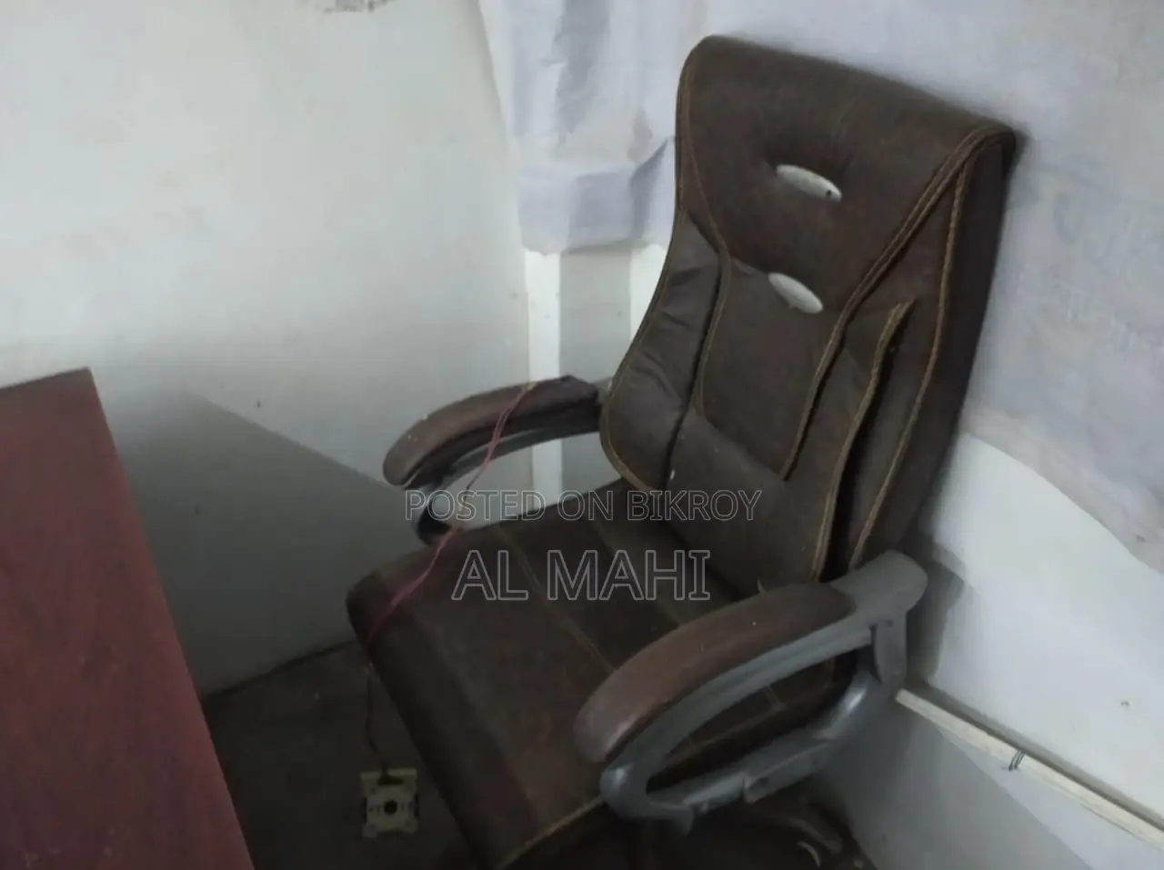 Office Chairs and Tables