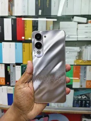 Vivo Y04 128 GB