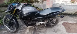 বাজাজ পালসার ১৫০ ২০১২ কালো