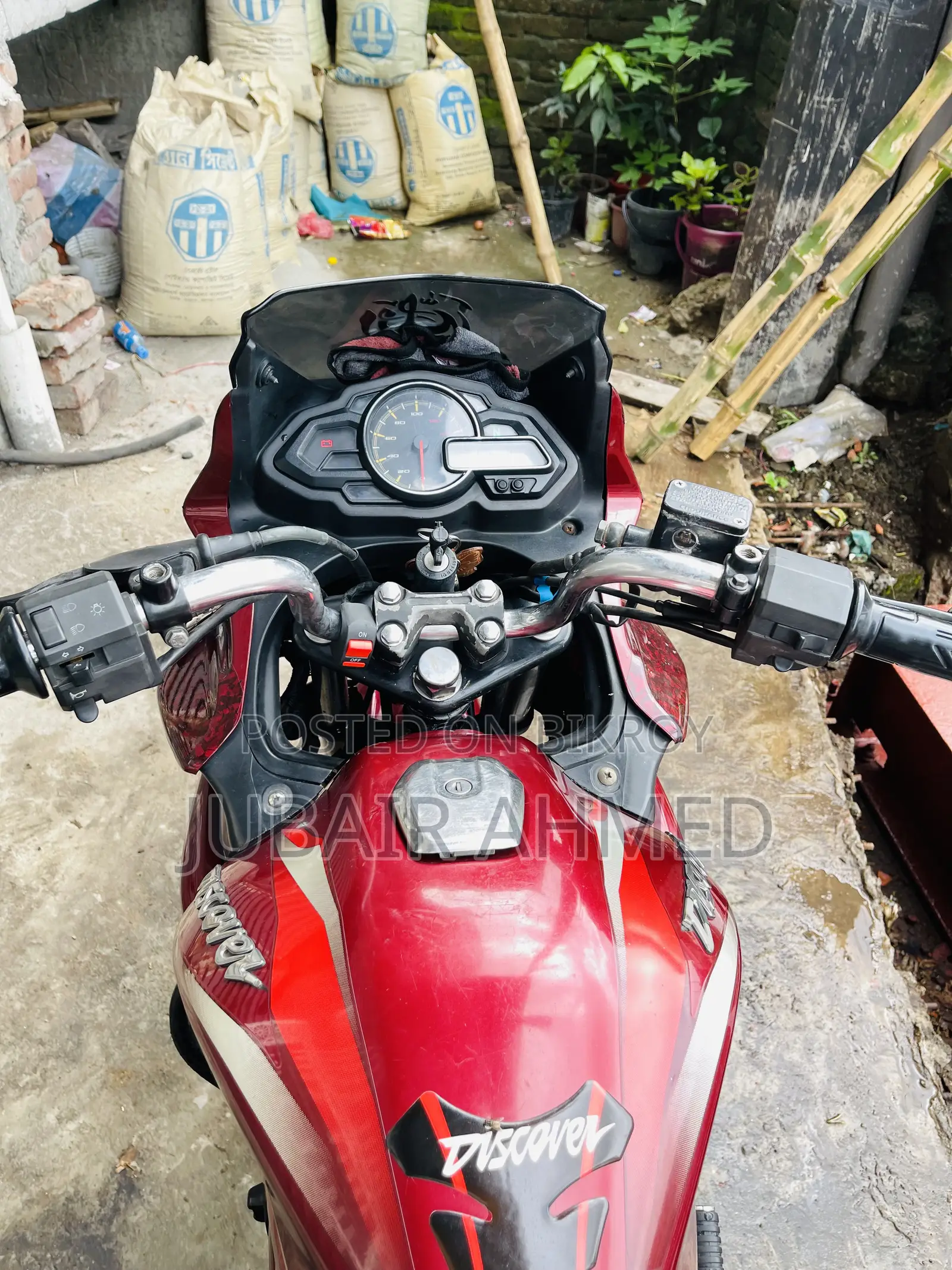 Bajaj Discover 150F 2017 Red