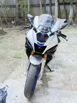 Yamaha 2022 White