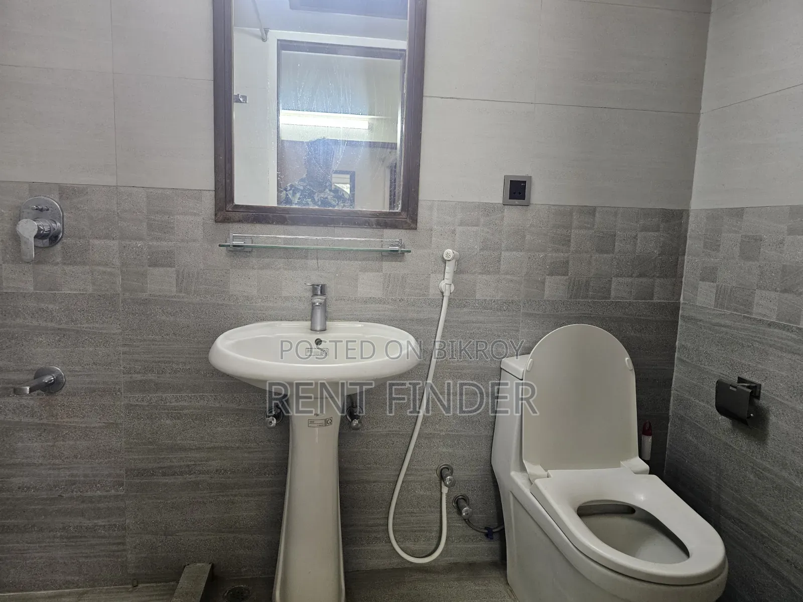 3-bedroom Apartment in Gulshan for rent