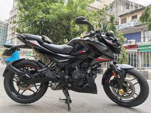 বাজাজ পালসার এনএস ১৬০ ২০২৩ কালো