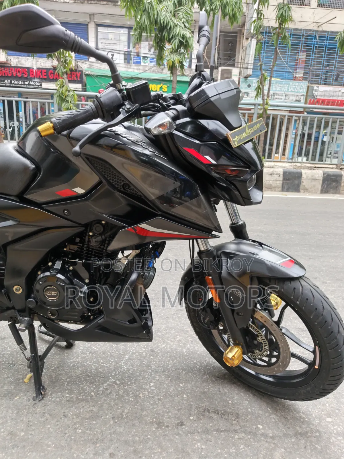 বাজাজ পালসার এনএস ১৬০ ২০২৩ কালো