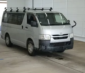 Toyota HiAce 2020 Silver
