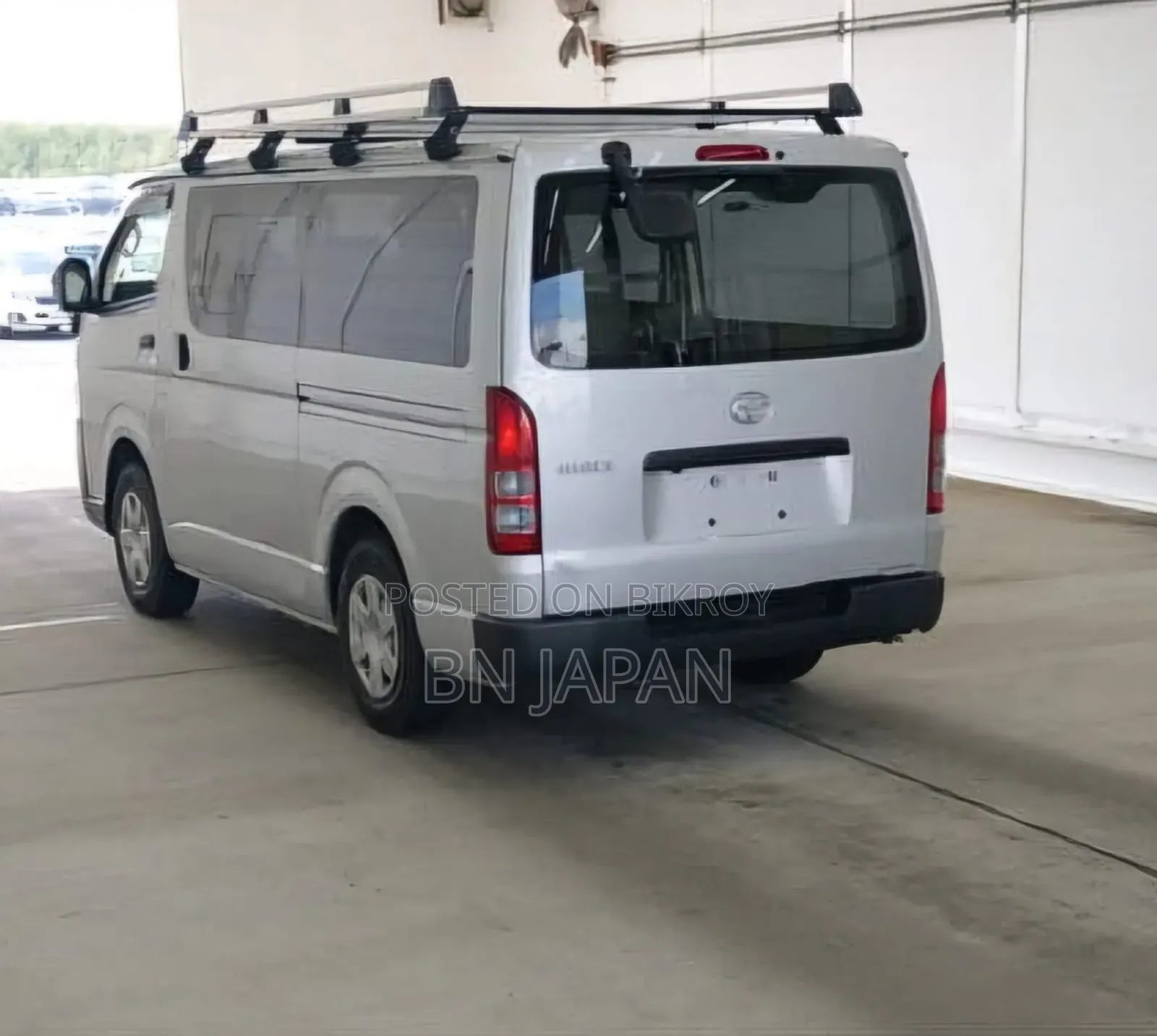 Toyota HiAce 2020 Silver