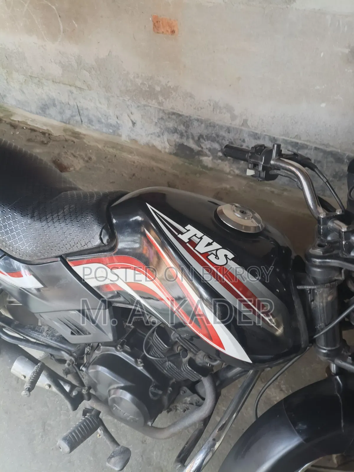 টিভিএস মেট্রো ২০১০ কালো