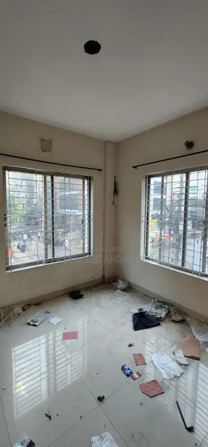Furnished 3-bedroom Apartment in Uttara for sale