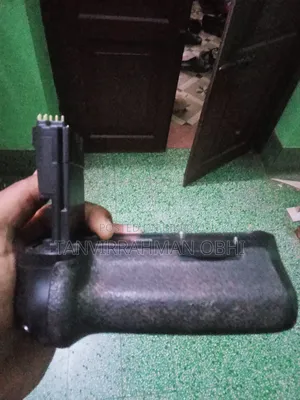 Canon Battery + Battery Grip