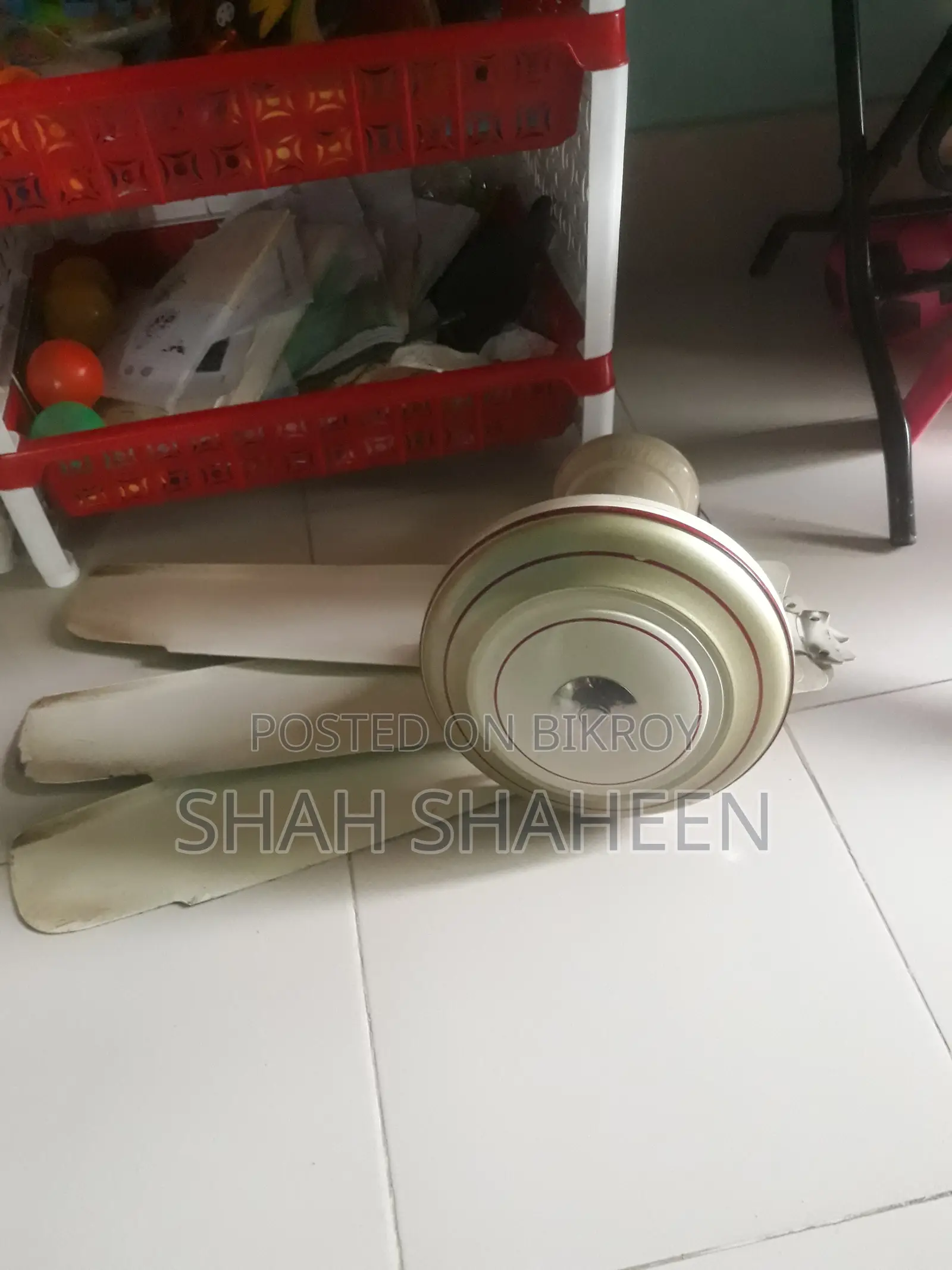 কাশ্মীর সিলিং ফ্যান ২ বছর ব্যবহৃত