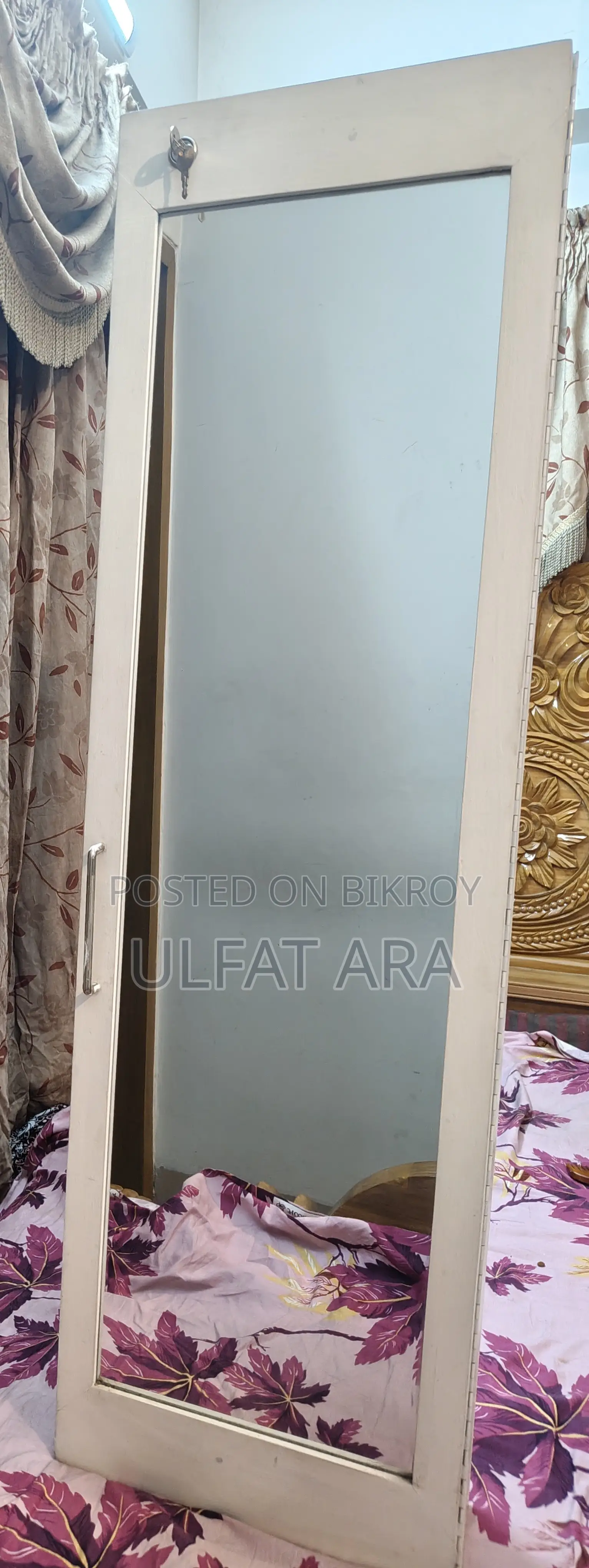 Wall Mounted Mirror Cabinet