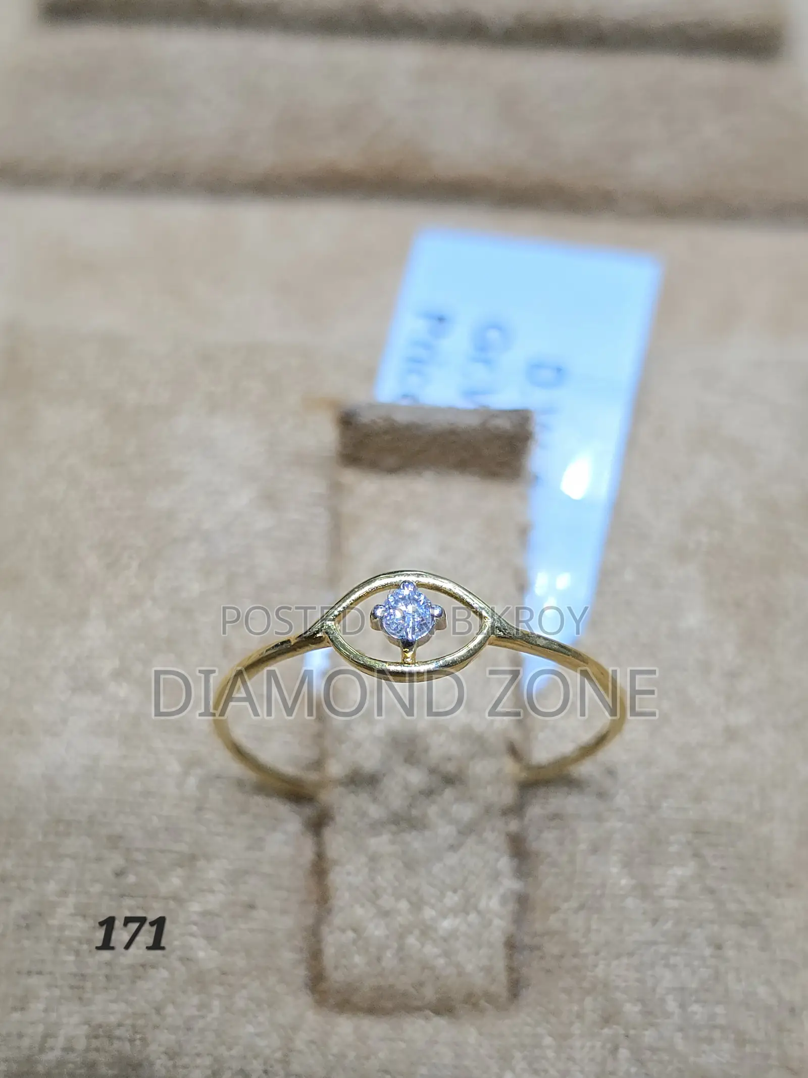 Diamond Ring (International Jewelry Certificate)