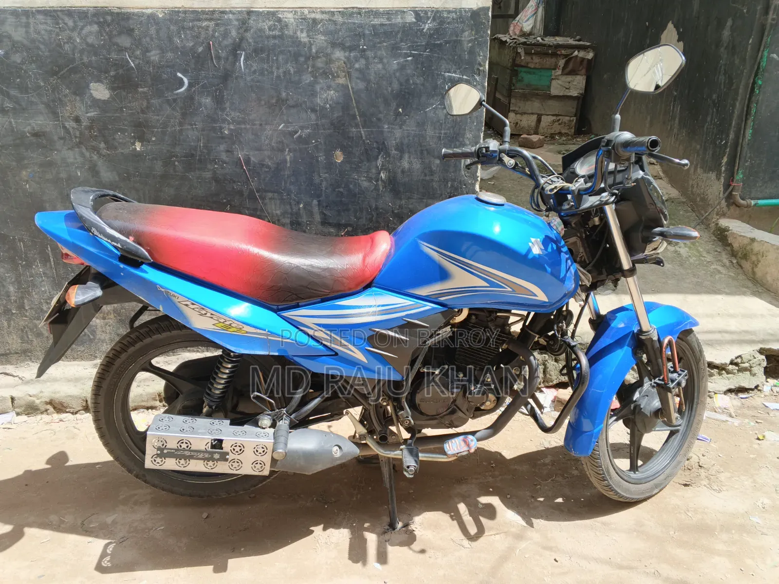 সুজুকি ২০২৩ নীল