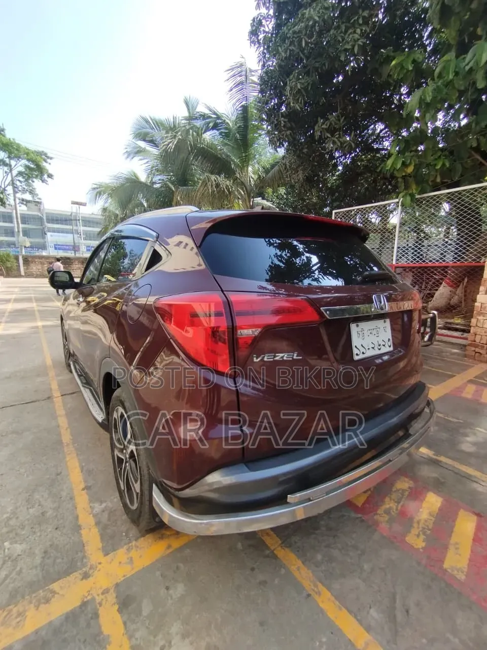 Honda Vezel 1.5 2WD 2014 Maroon