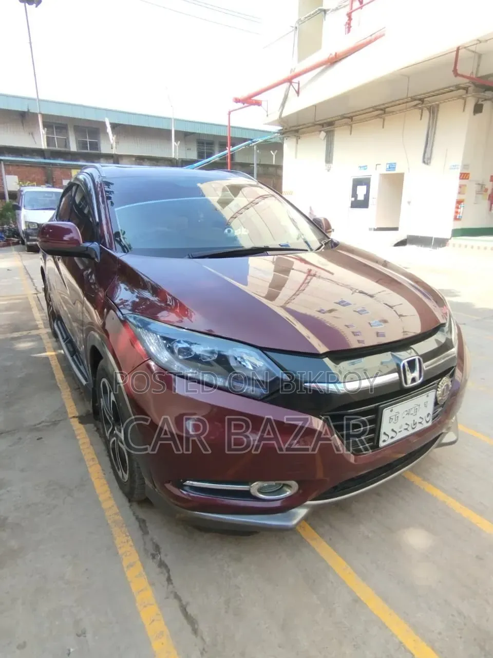 Honda Vezel 1.5 2WD 2014 Maroon