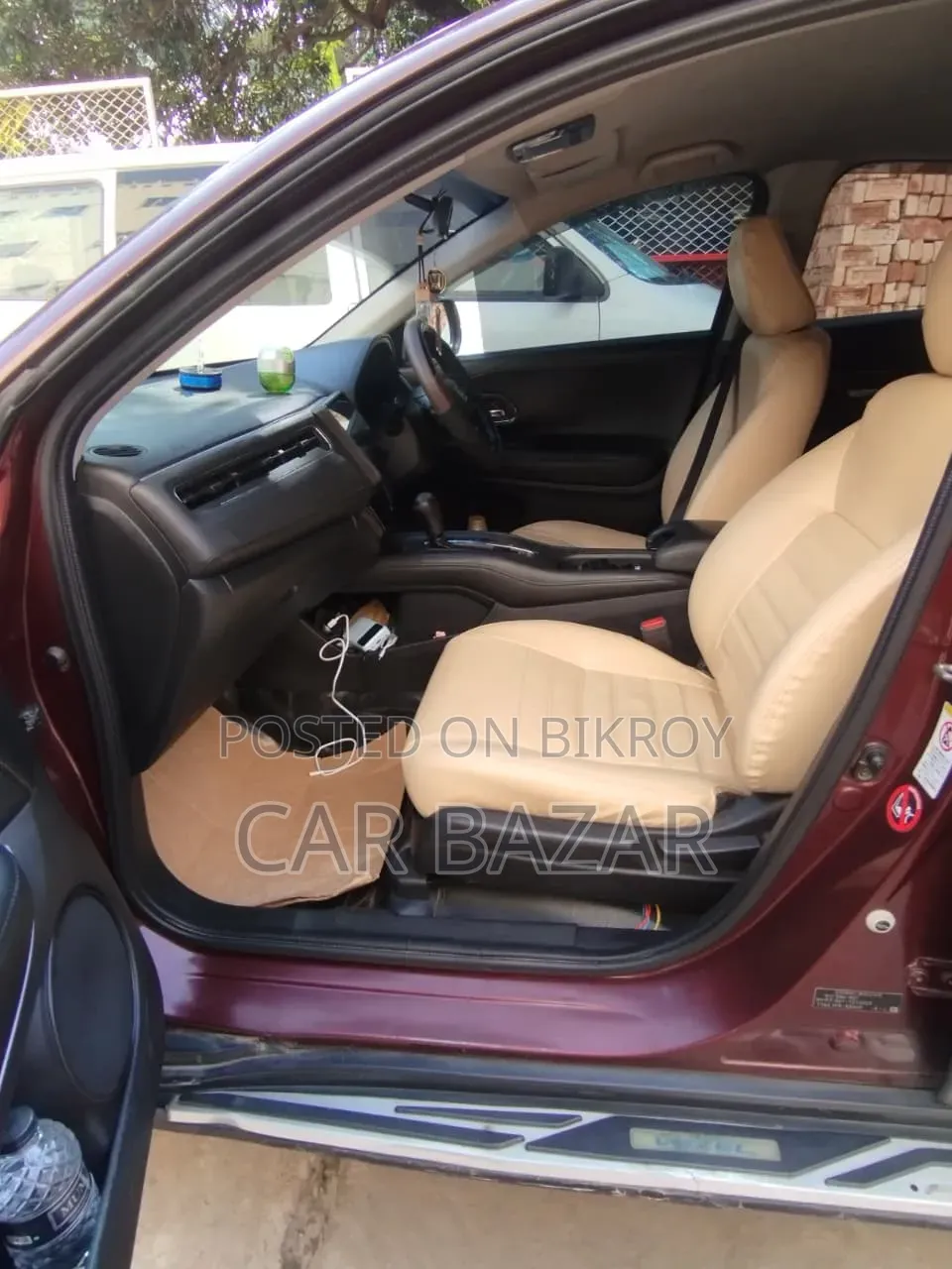 Honda Vezel 1.5 2WD 2014 Maroon