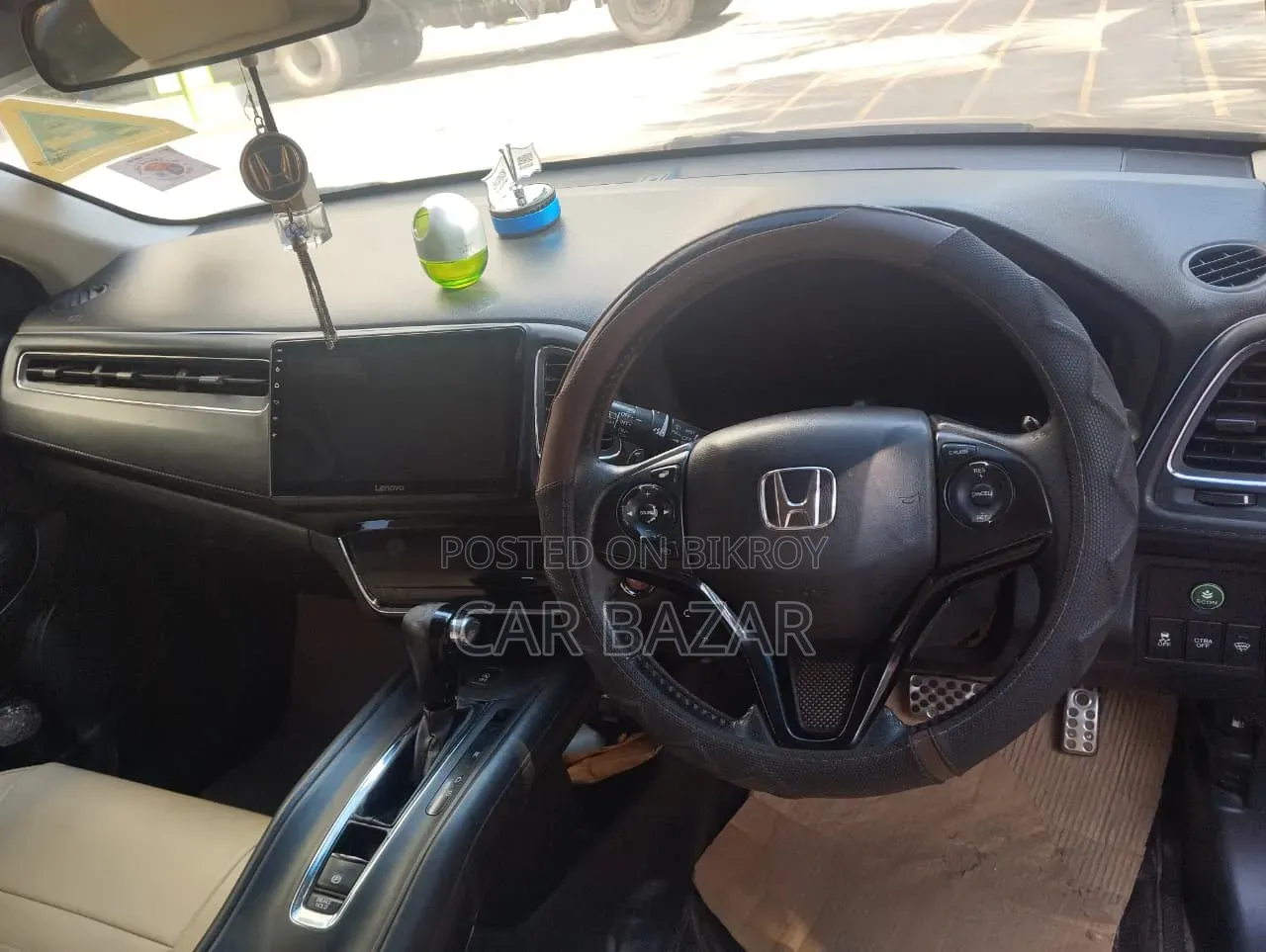 Honda Vezel 1.5 2WD 2014 Maroon
