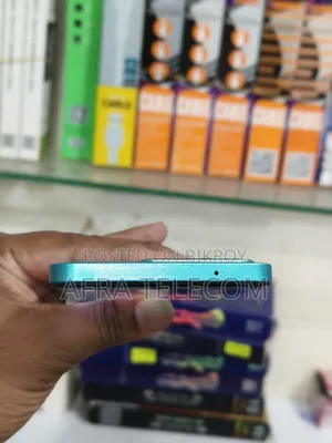 Vivo V25 128 GB