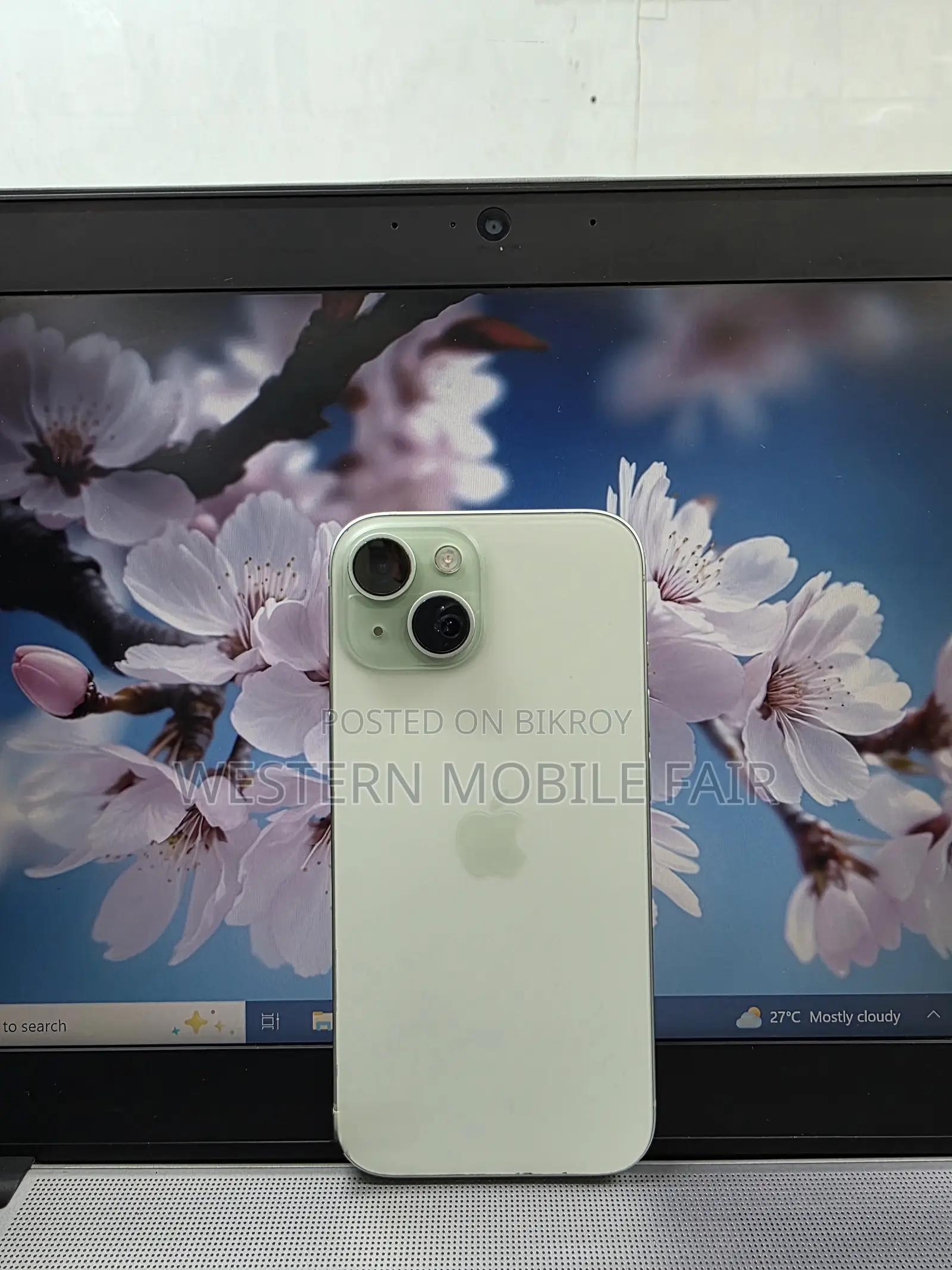 Apple iPhone 15 128 GB Green