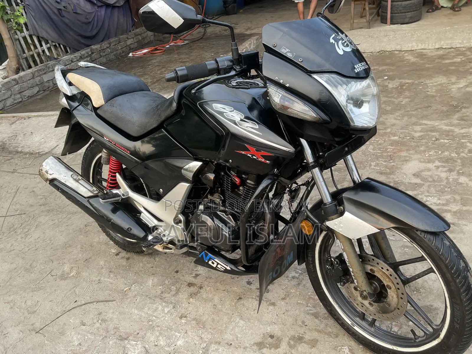 Hero 2012 Black