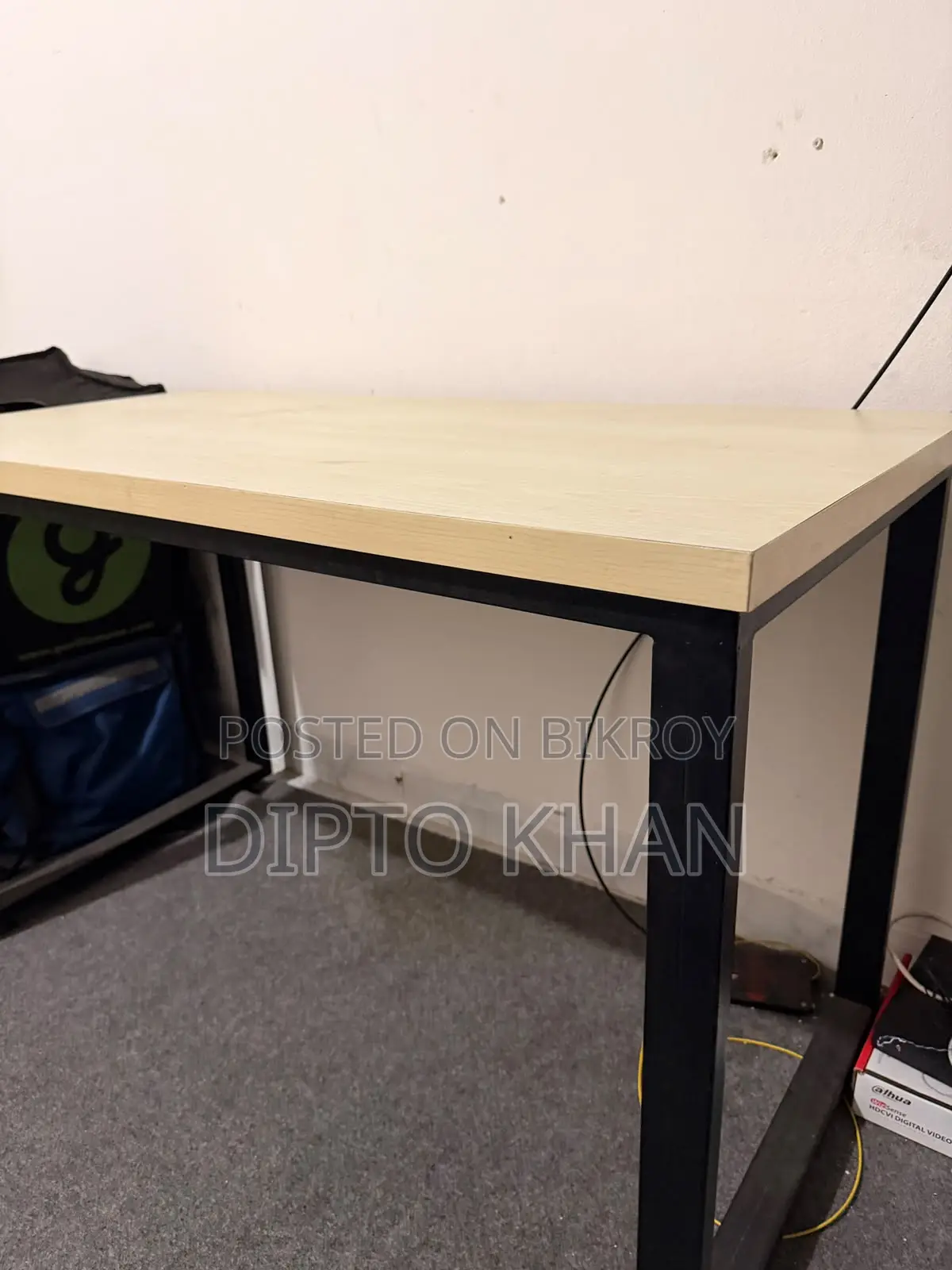 Wooden Metal Stand Table
