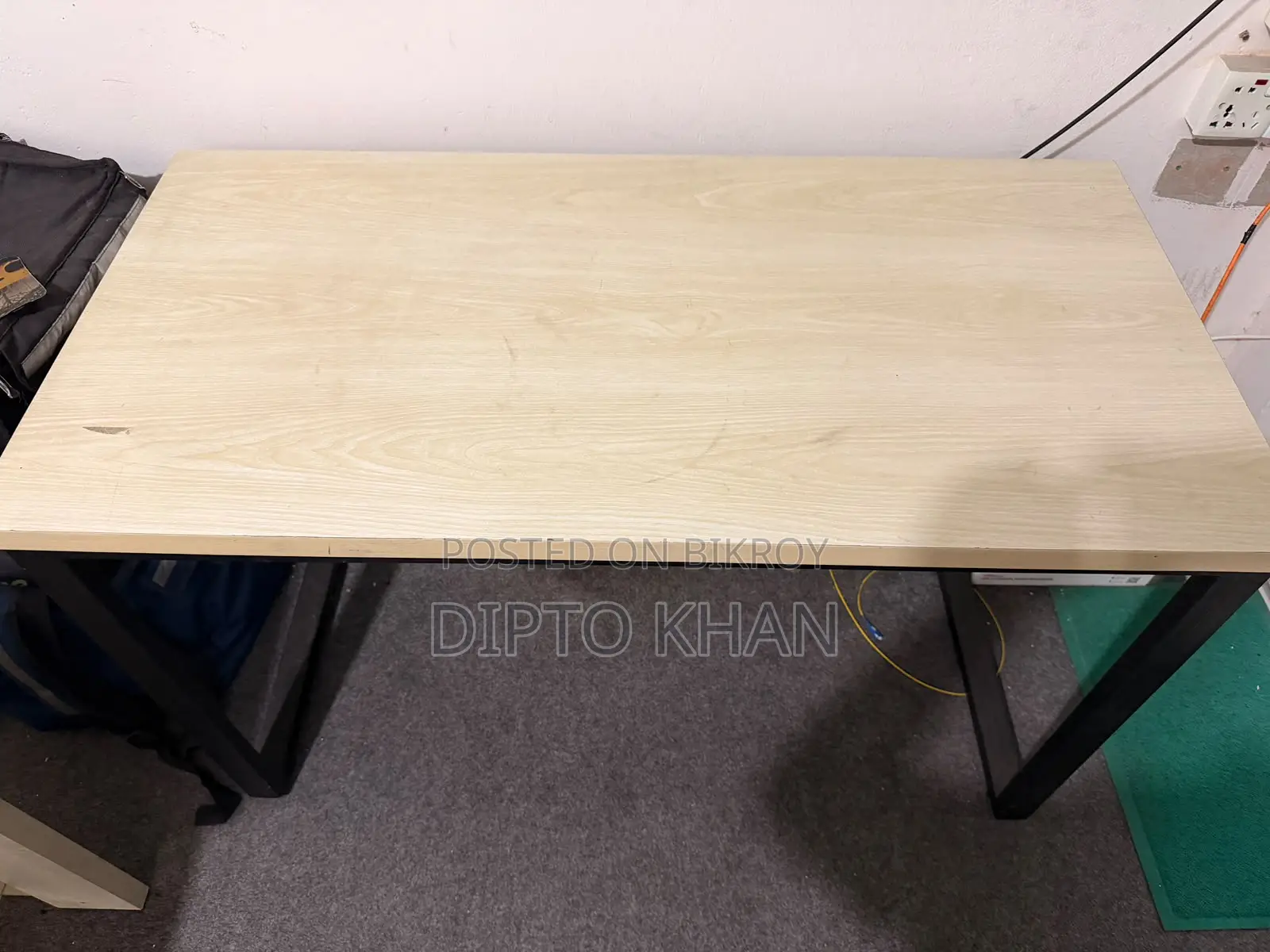 Wooden Metal Stand Table