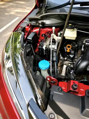 Honda Vezel 1.5 Hybrid 2WD 2017 Red