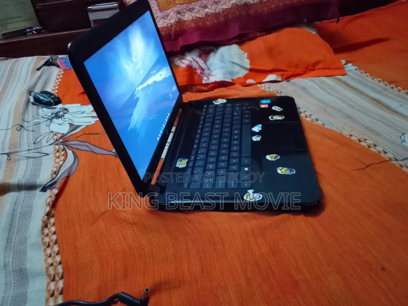 Laptop HP 14-dq1088wm 6GB Intel Pentium SSHD (Hybrid) 512GB