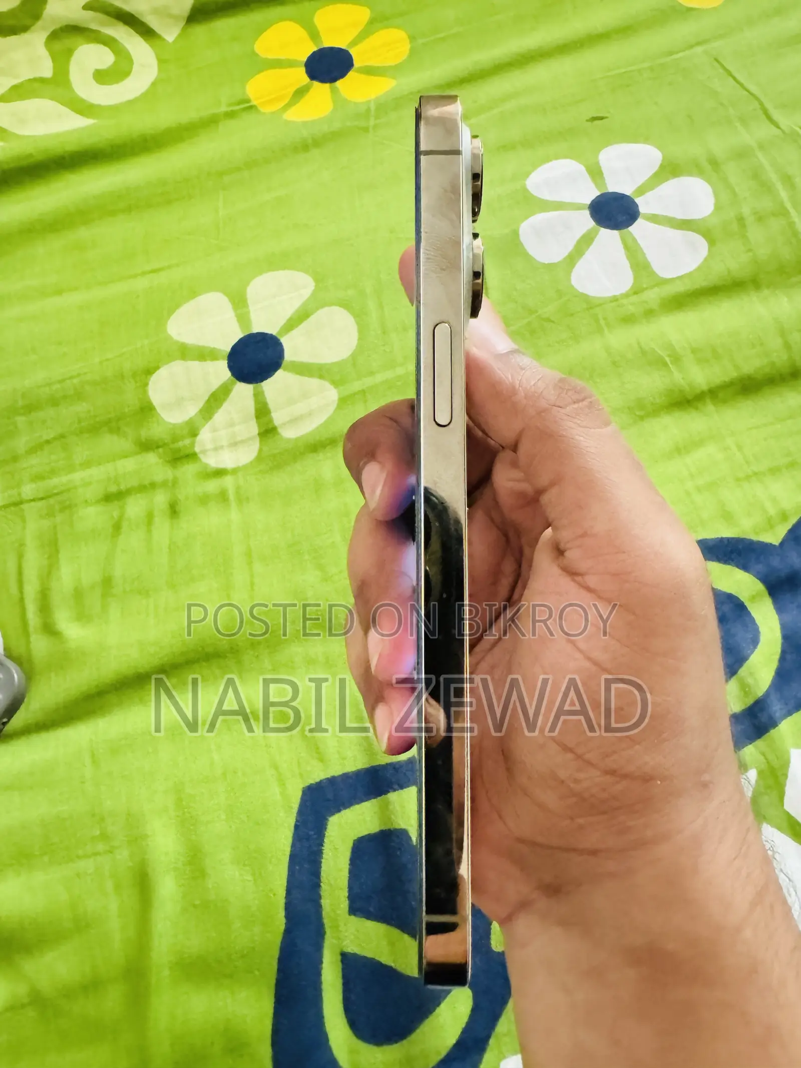অ্যাপল আইফোন ১৪ প্রো ম্যাক্স ১২৮ জিবি হোয়াইট