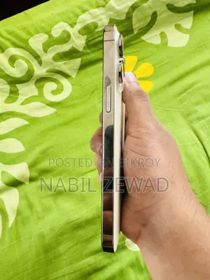 অ্যাপল আইফোন ১৪ প্রো ম্যাক্স ১২৮ জিবি হোয়াইট