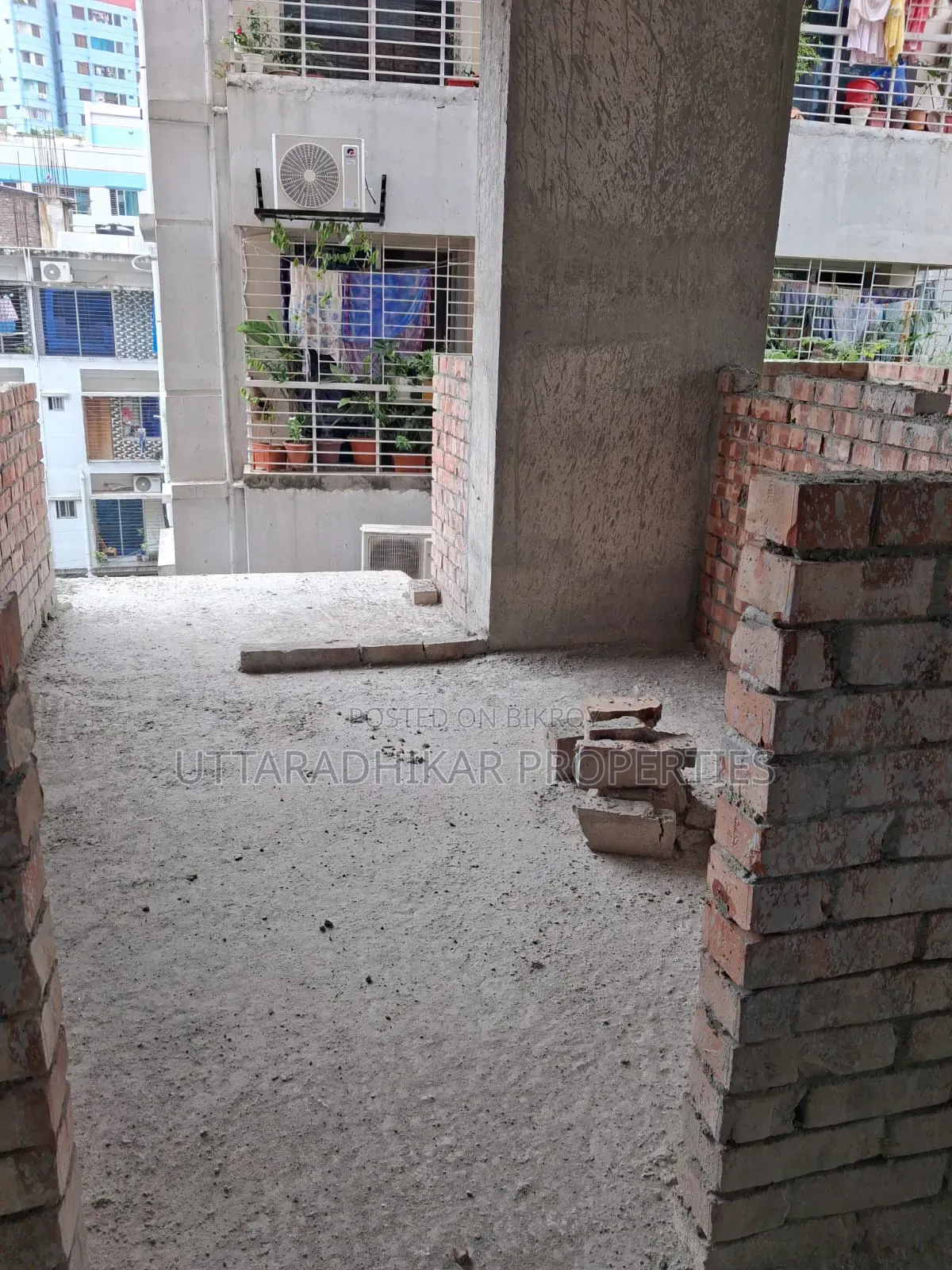 3bdrm Apartment in Upl Latif Palace 2, Mirpur for sale