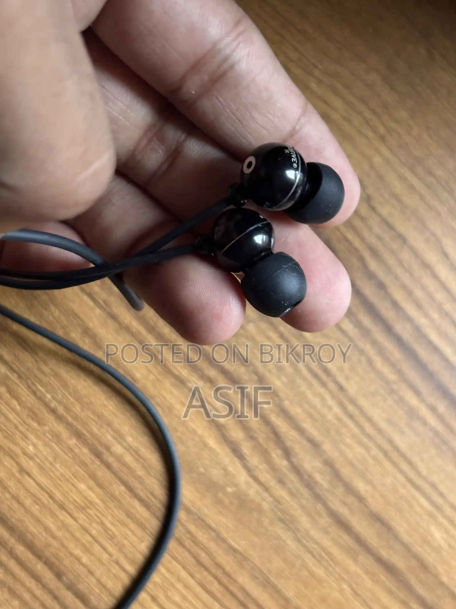 Wire Headphone