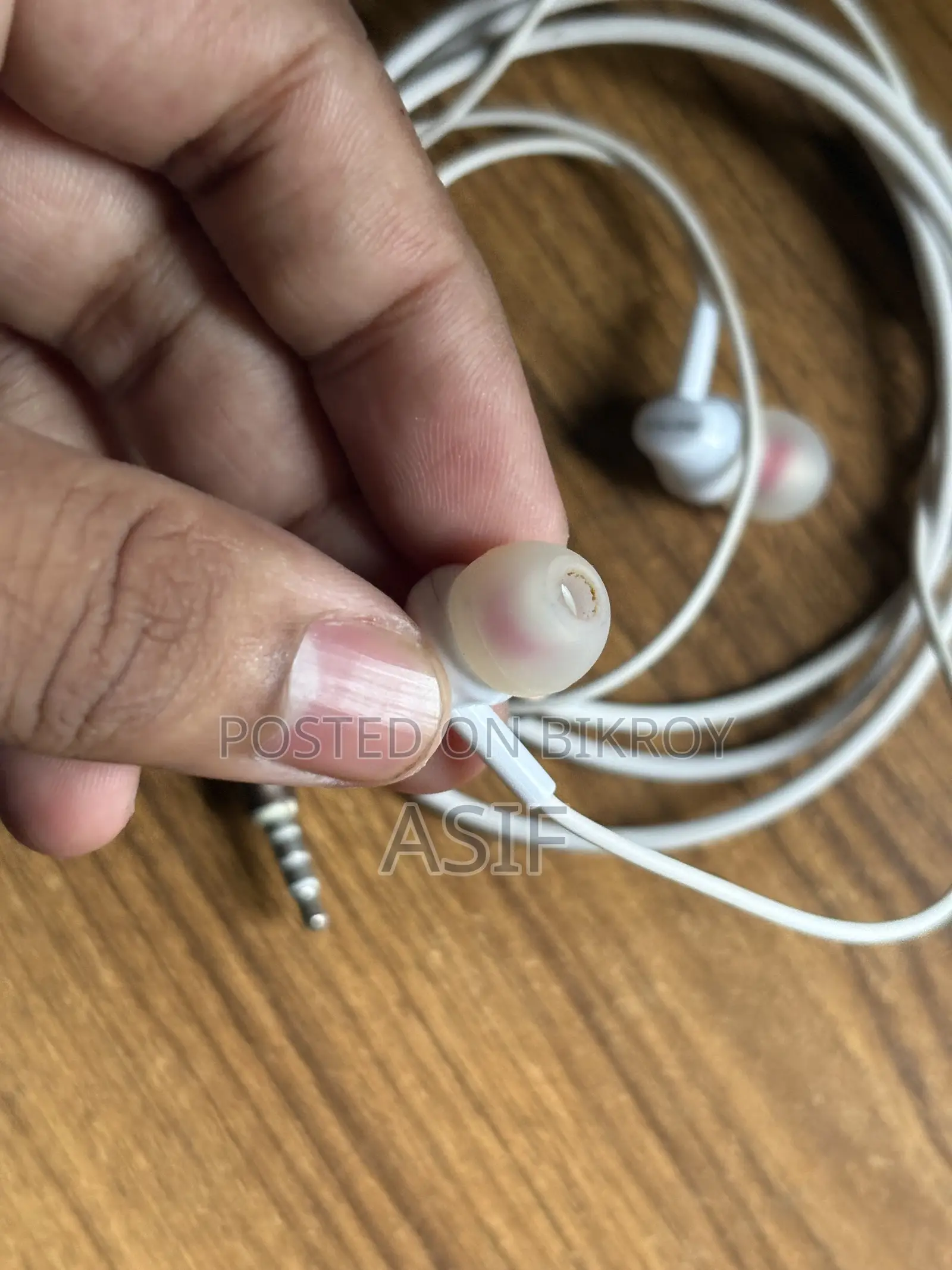 Wire Headphone