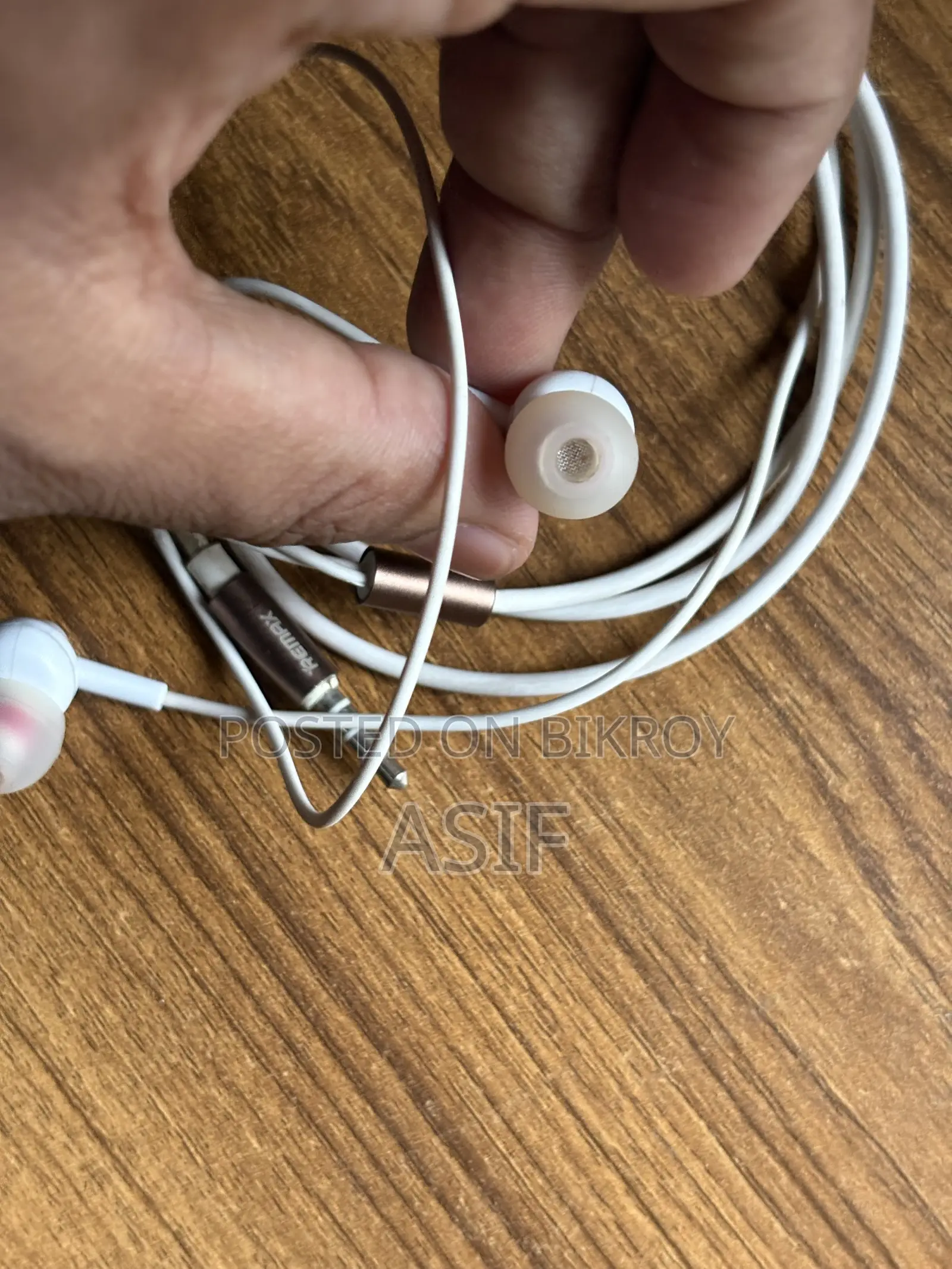 Wire Headphone