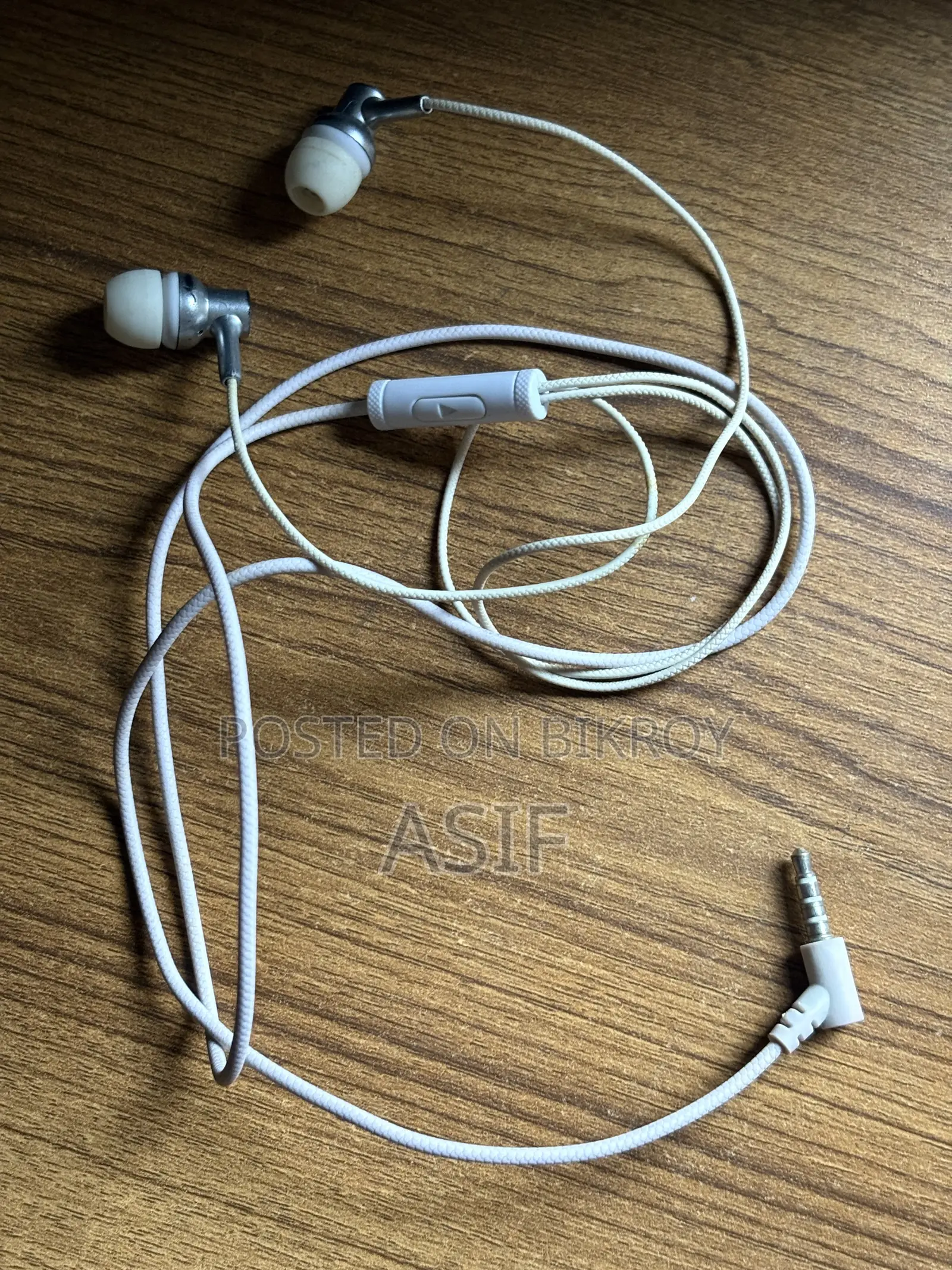 Wire Headphone
