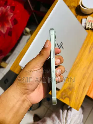 Apple iPhone 15 128 GB White