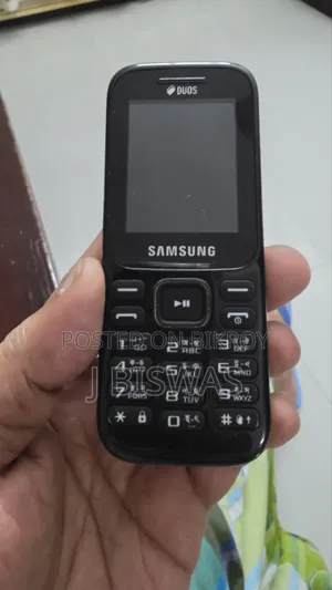 New Samsung Guru Music 2 Black