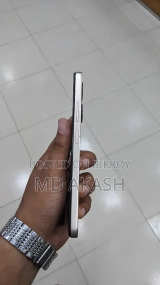 ইনফিনিক্স স্মার্ট ৮ ৬৪ জিবি গোল্ড