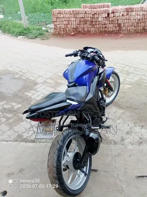 সুজুকি জিক্সার মনোটোন ২০১৮ সাদা