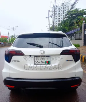 হোন্ডা ভেজেল ১.৫ হাইব্রিড ২ডব্লিউডি ২০১৪ পার্ল
