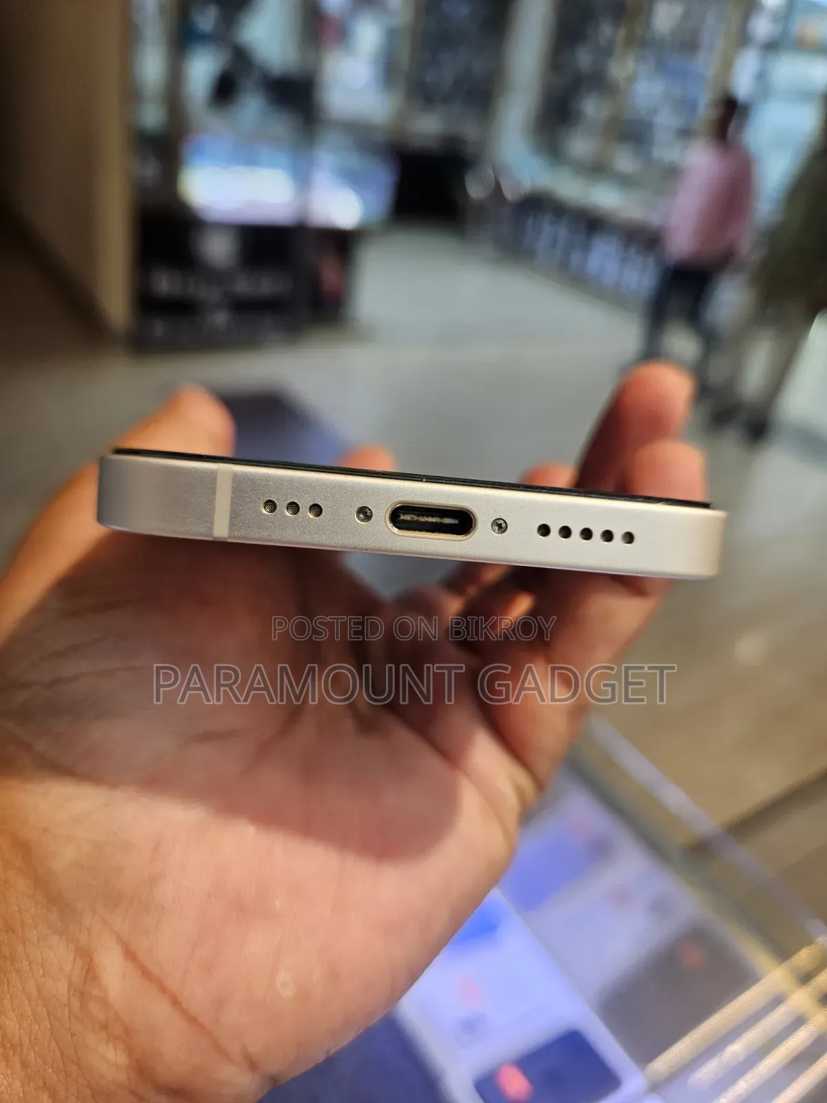 Apple iPhone 16e 128 GB White