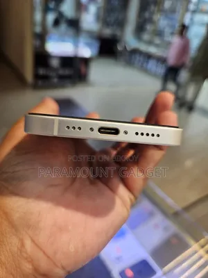 Apple iPhone 16e 128 GB White